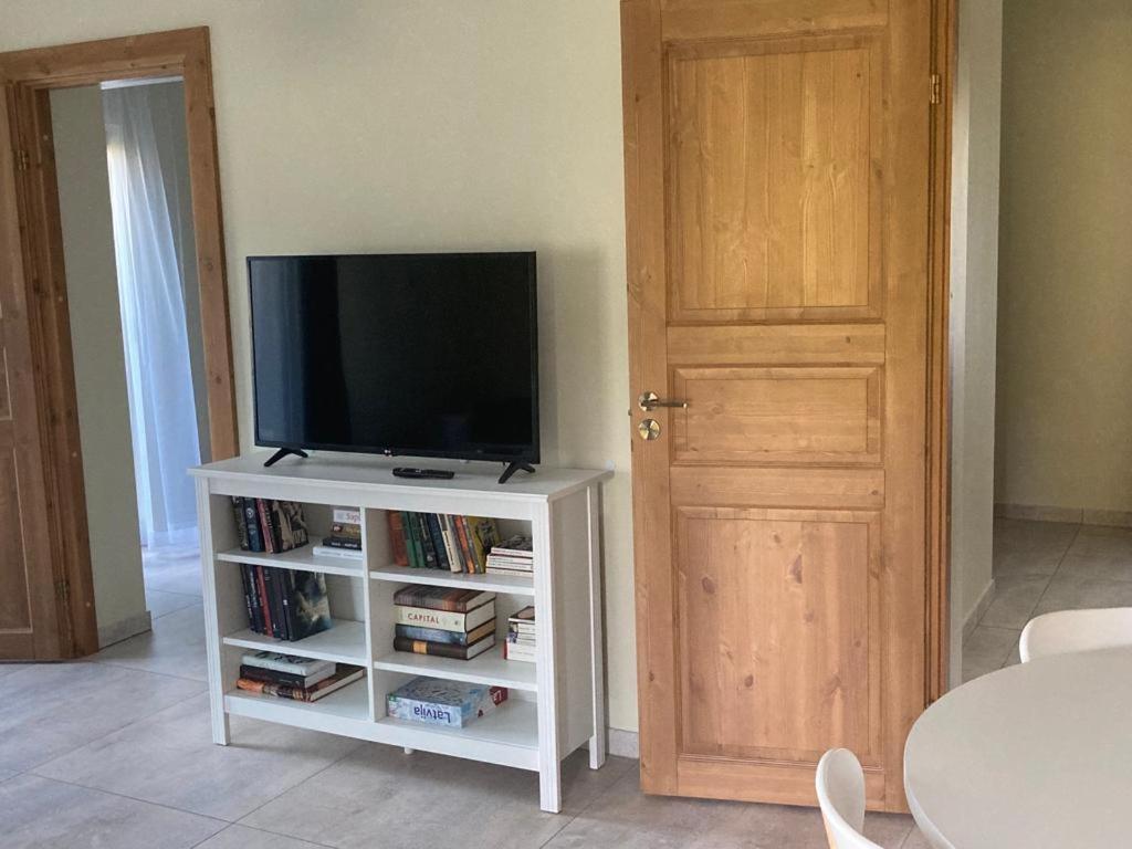 Luci Juras Apartamenti 2 Roja Exteriér fotografie